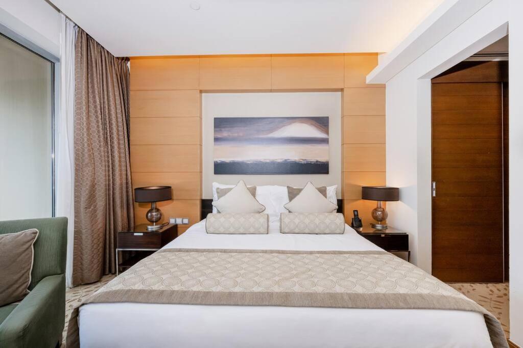 Emaar Fashion Avenue - Formerly Address Dubai Mall Four Apple Bagian luar foto